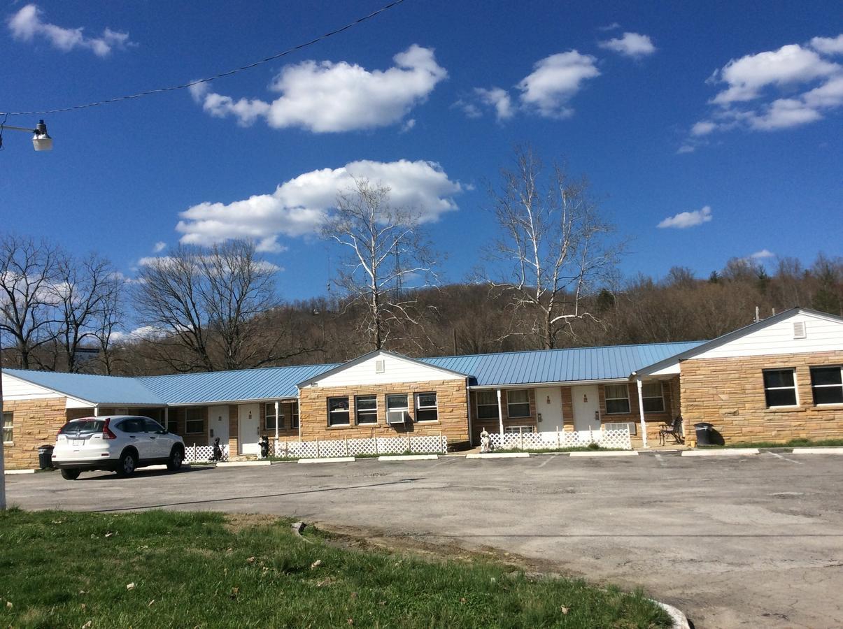 Scenic River Inn Motel Wartburg Exterior foto